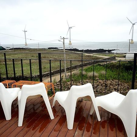 Maison Sondemul Guesthouse Jeju Bagian luar foto