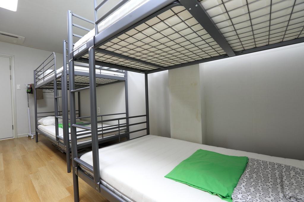 Maison Sondemul Guesthouse Jeju Bagian luar foto