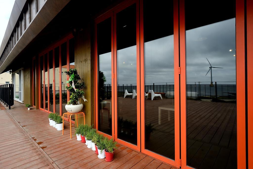 Maison Sondemul Guesthouse Jeju Bagian luar foto